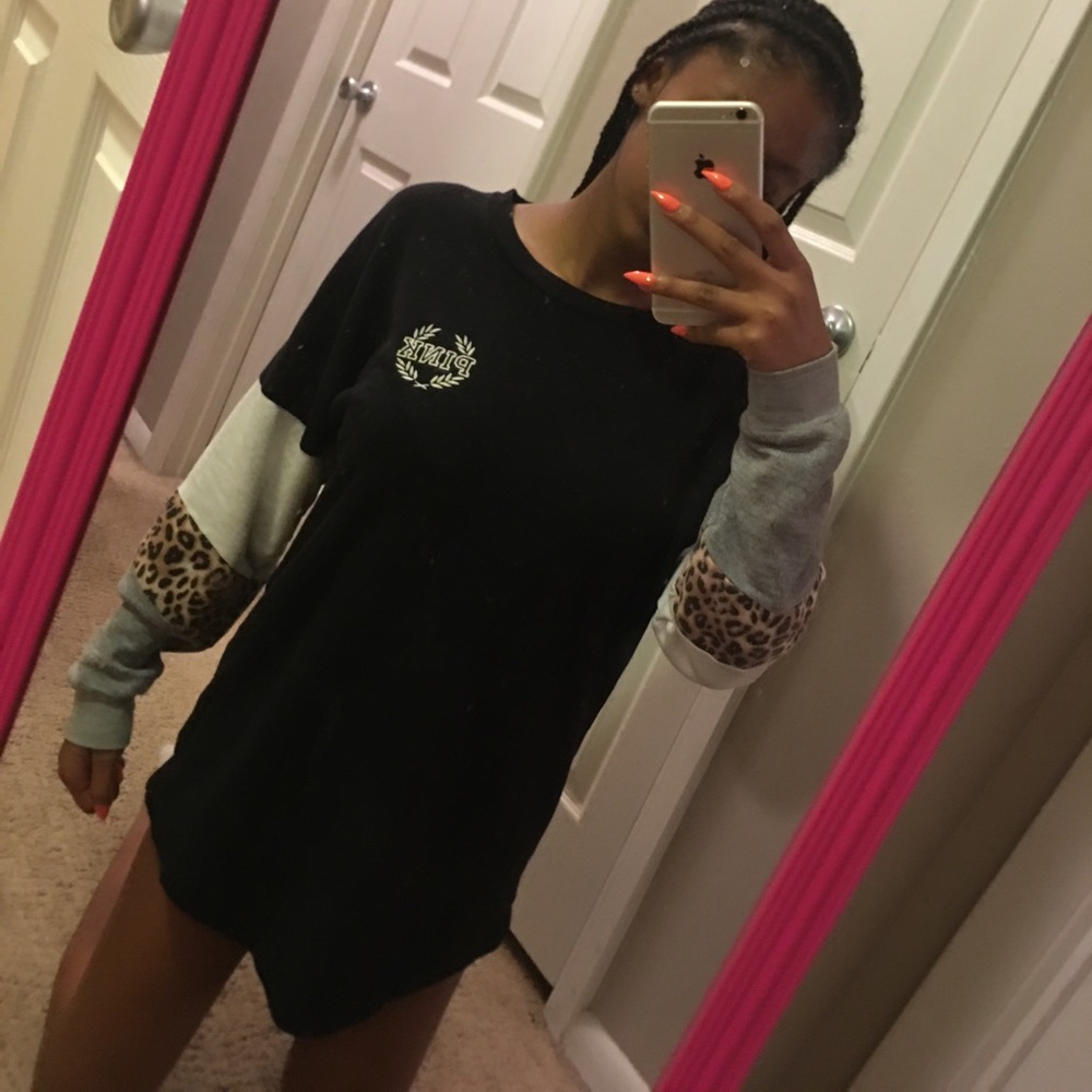 VS pink long sleeve